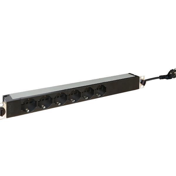 LEGRAND BASIC PDU 19 INCHES 1PHASE 16A  6 P40
