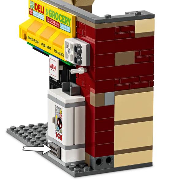 Spider-Verse Miles Moralesvsmacchia - immagine 5