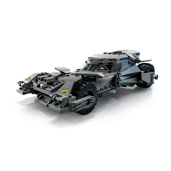 Batman V Superman Batmobile - immagine 2