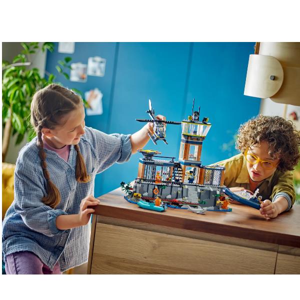 Prigione Sull Isola Della Polizia - immagine 3