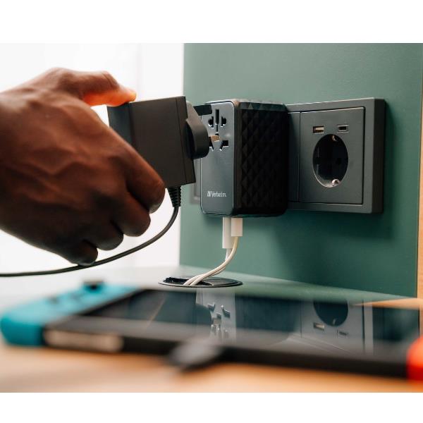 Universal Travel Adap.gan Iii 100W - immagine 2